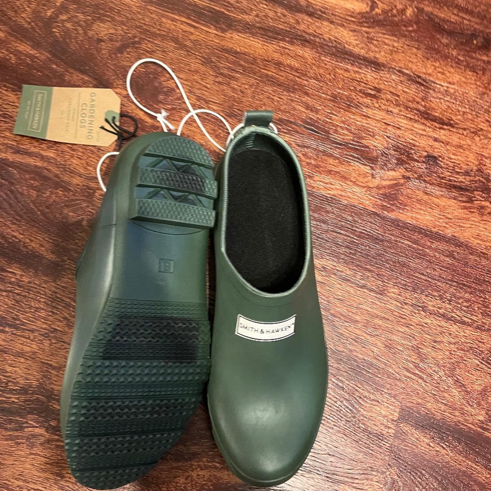 Smith & Hawken clog boots